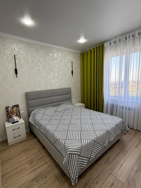 Продается 2 ком кв в 12 мкр